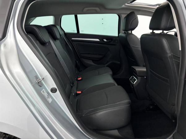Vente en ligne Renault Megane 4 Estate  Blue dCi 115 EDC au prix de 25 390 €
