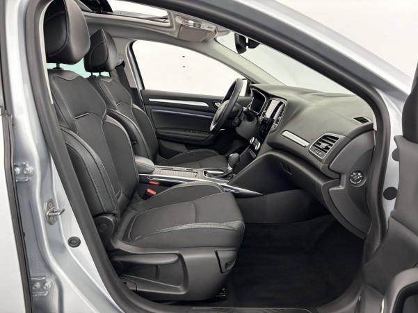 Vente en ligne Renault Megane 4 Estate  Blue dCi 115 EDC au prix de 25 390 €