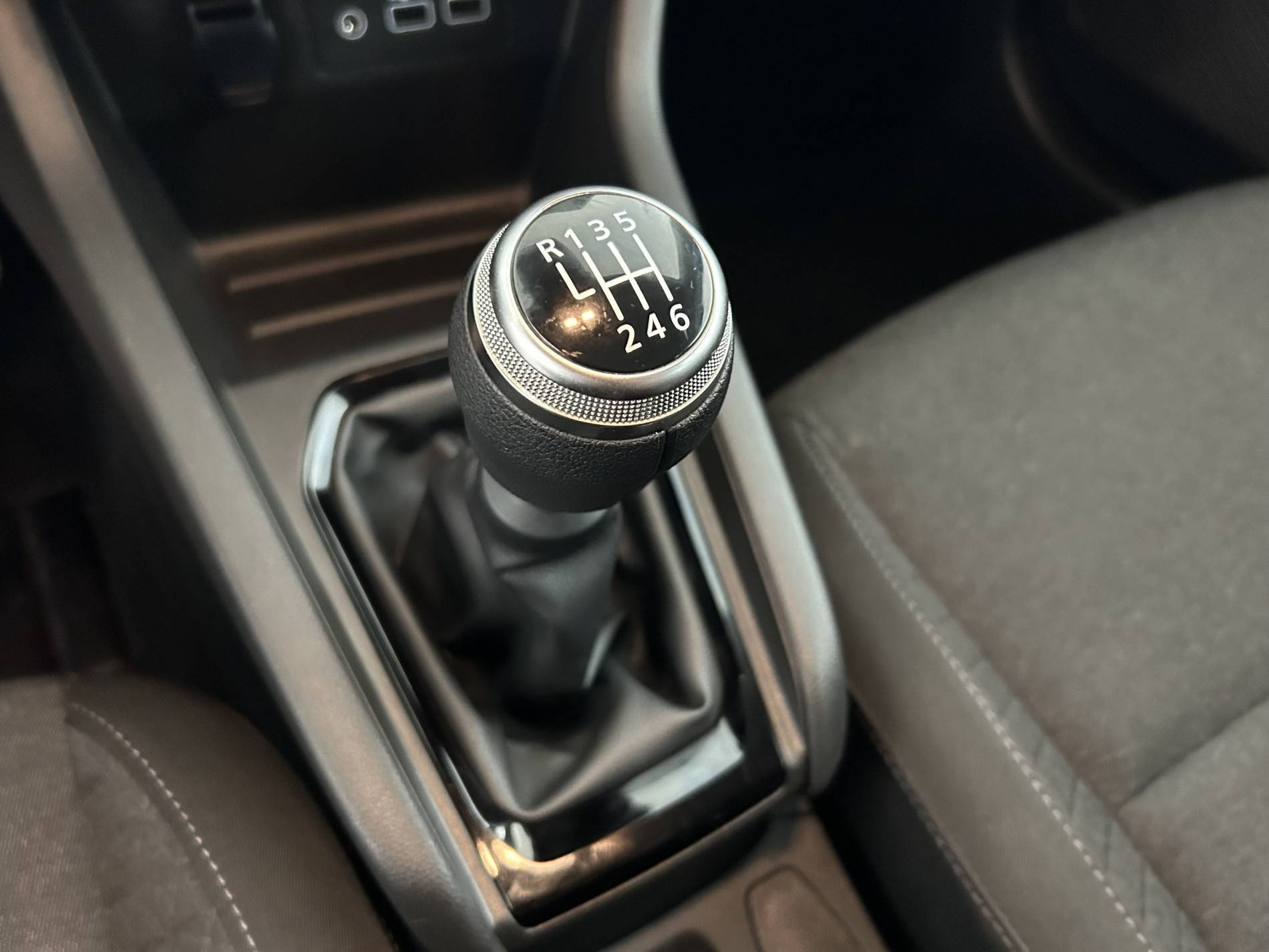 Vente en ligne Renault Clio 5 Clio TCe 90 au prix de 15 490 €