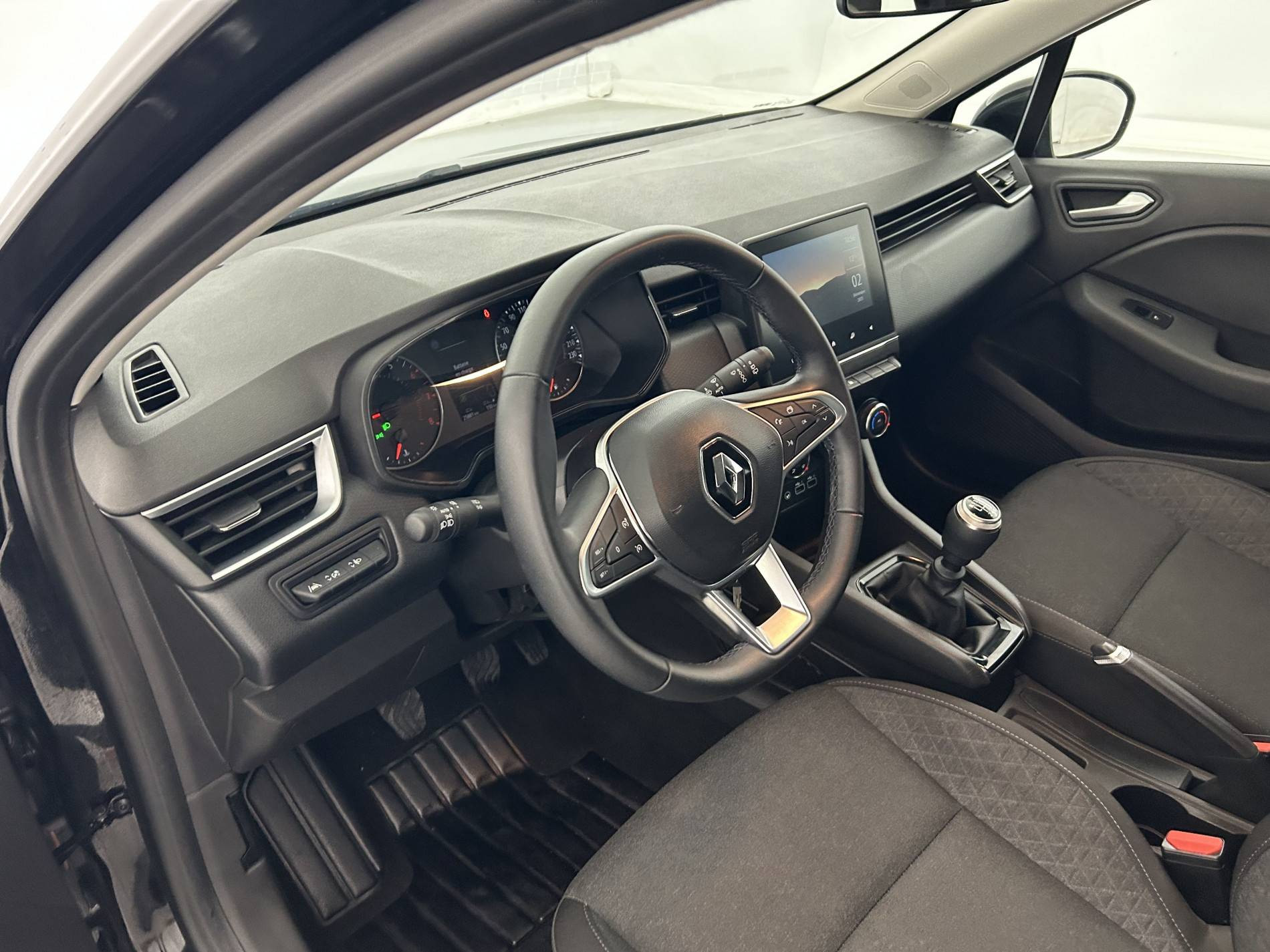 Vente en ligne Renault Clio 5 Clio TCe 90 au prix de 15 490 €