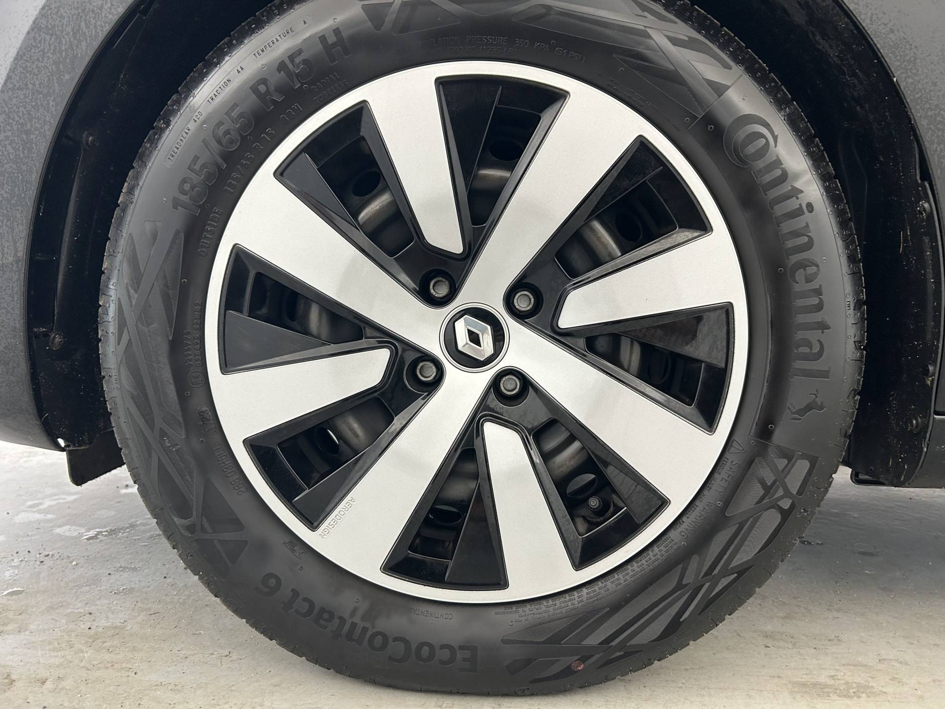 Vente en ligne Renault Clio 5 Clio TCe 90 au prix de 15 490 €