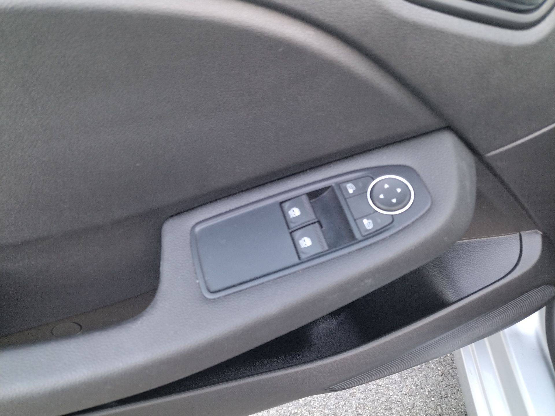 Vente en ligne Renault Clio 5 Clio TCe 90 au prix de 16 490 €