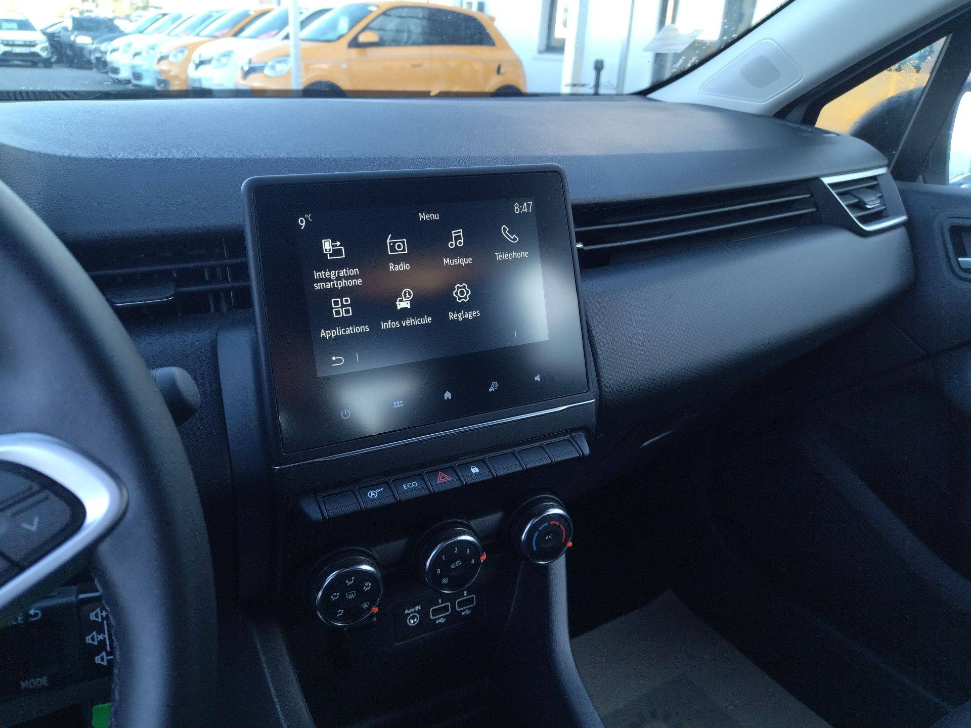 Vente en ligne Renault Clio 5 Clio TCe 90 au prix de 16 490 €