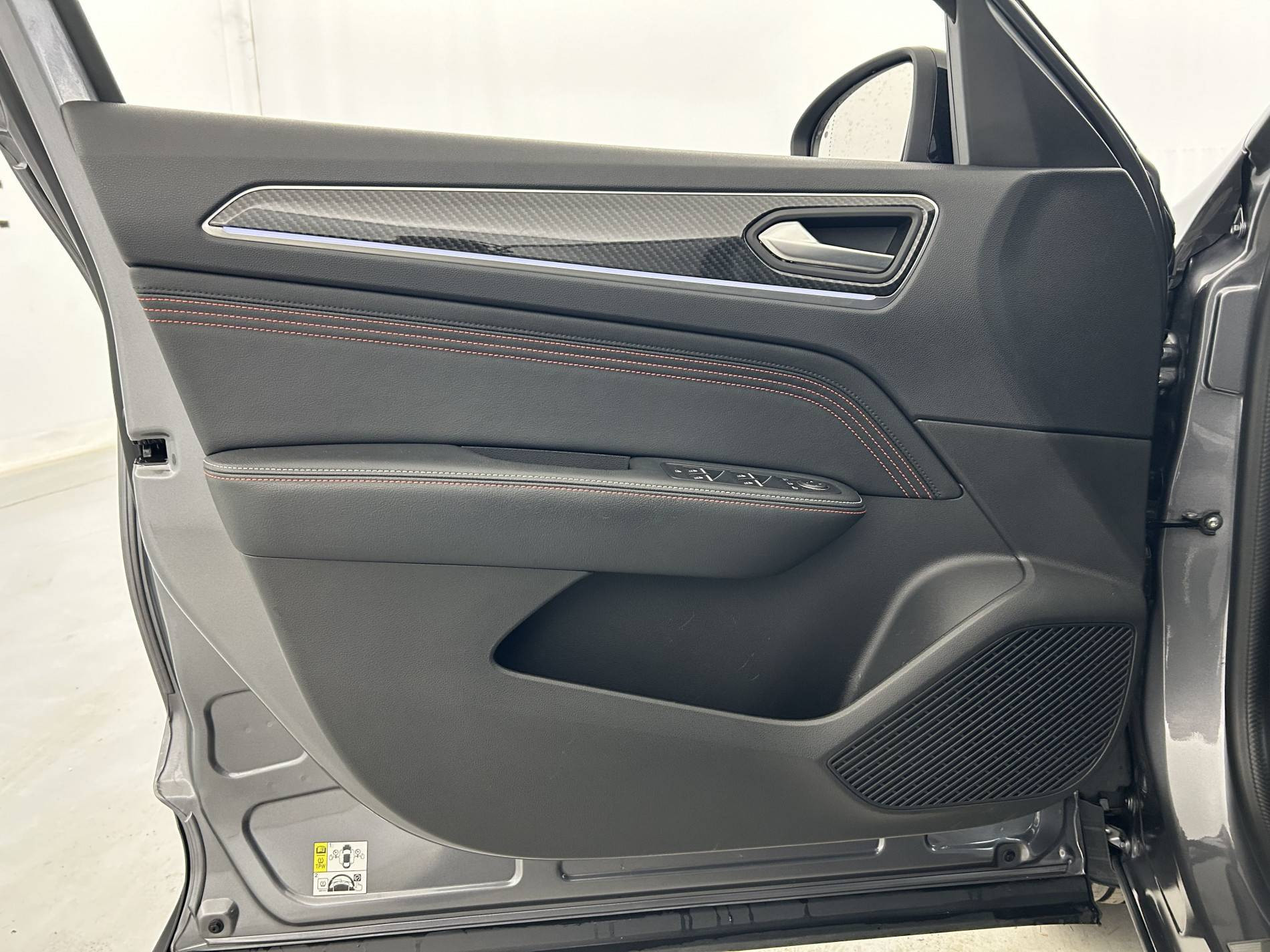 Vente en ligne Renault Arkana  E-Tech hybride 145 au prix de 23 490 €