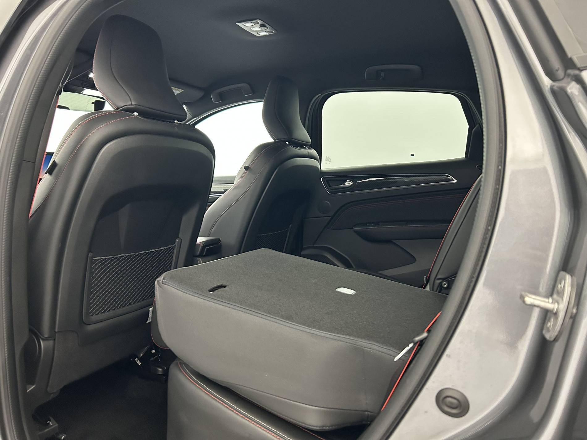 Vente en ligne Renault Arkana  E-Tech hybride 145 au prix de 23 490 €