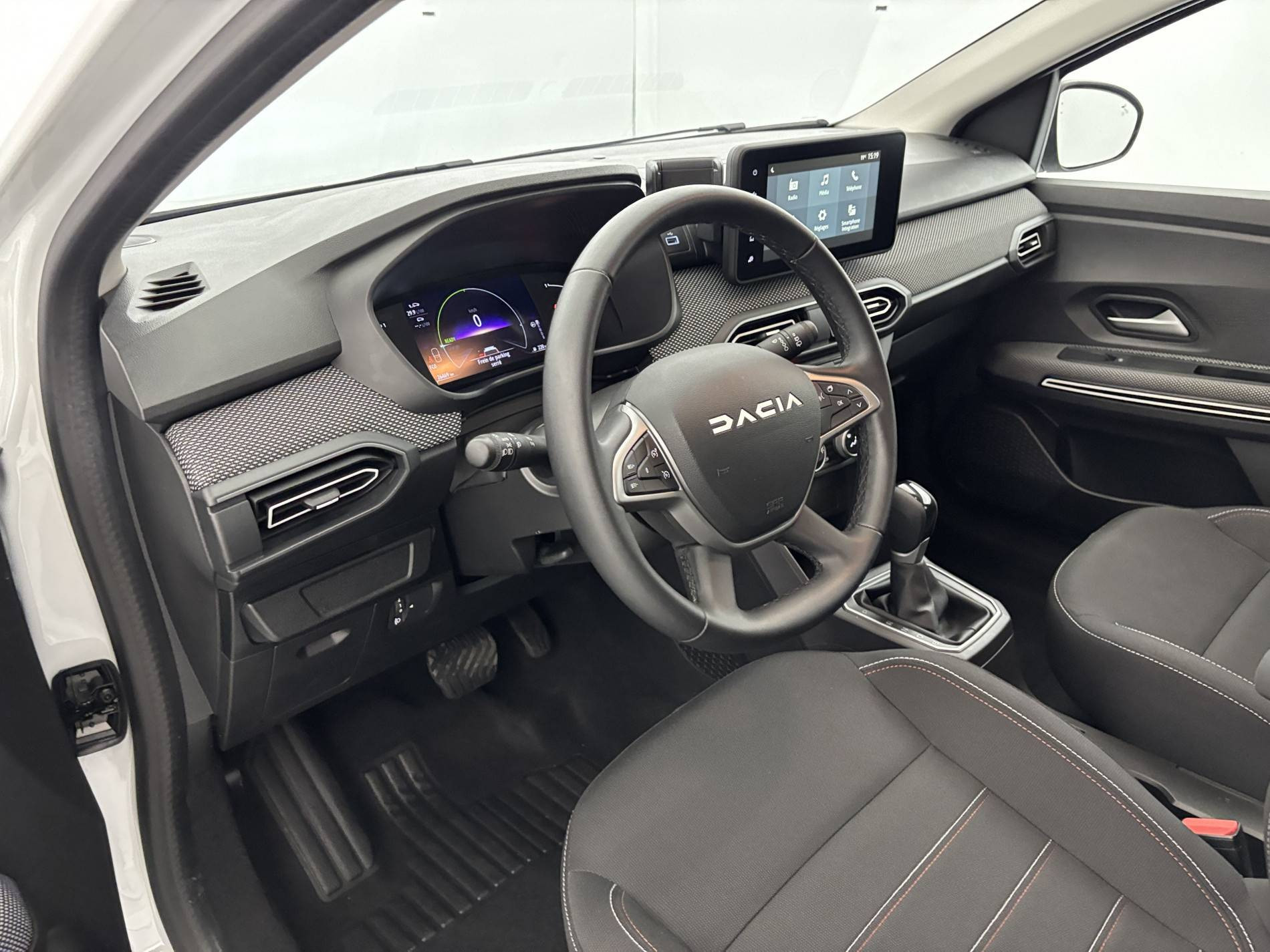 Vente en ligne Dacia Jogger  Hybrid 140 5 places au prix de 22 490 €