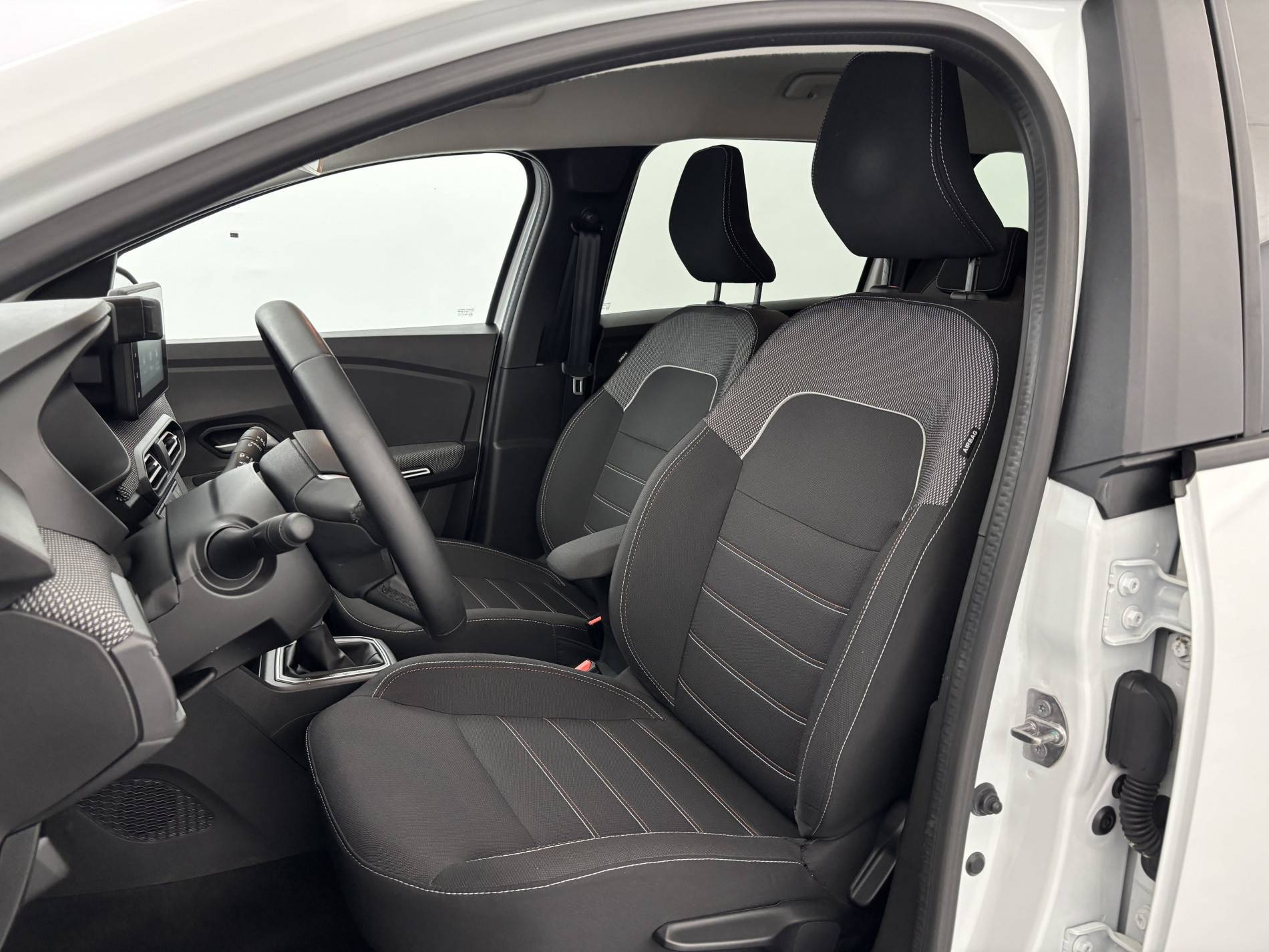 Vente en ligne Dacia Jogger  Hybrid 140 5 places au prix de 22 490 €