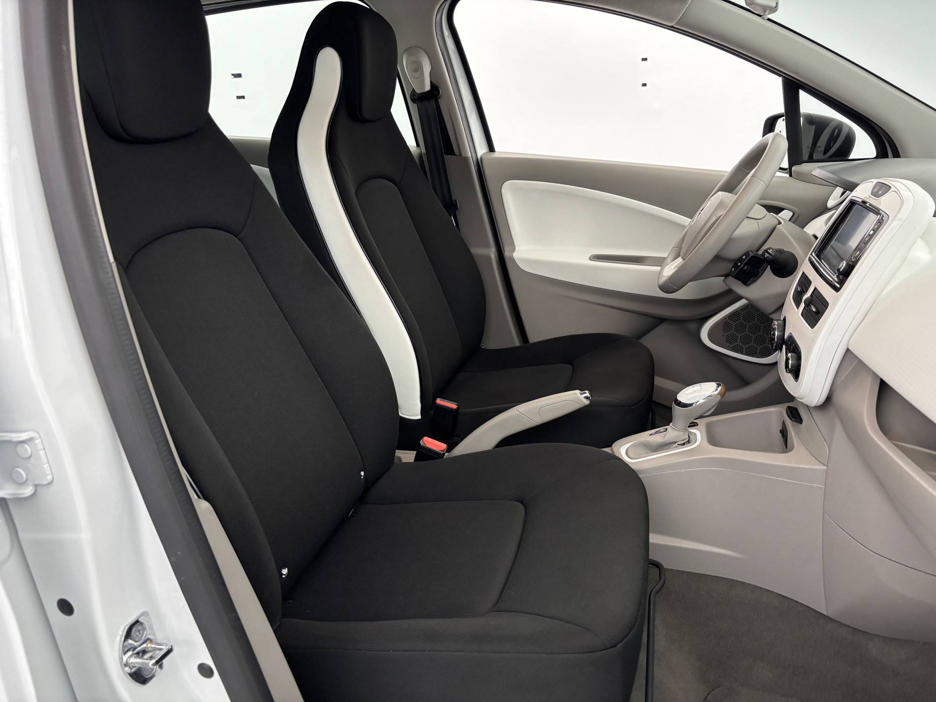 Vente en ligne Renault Zoé   ACHAT INTEGRAL au prix de 7 990 €