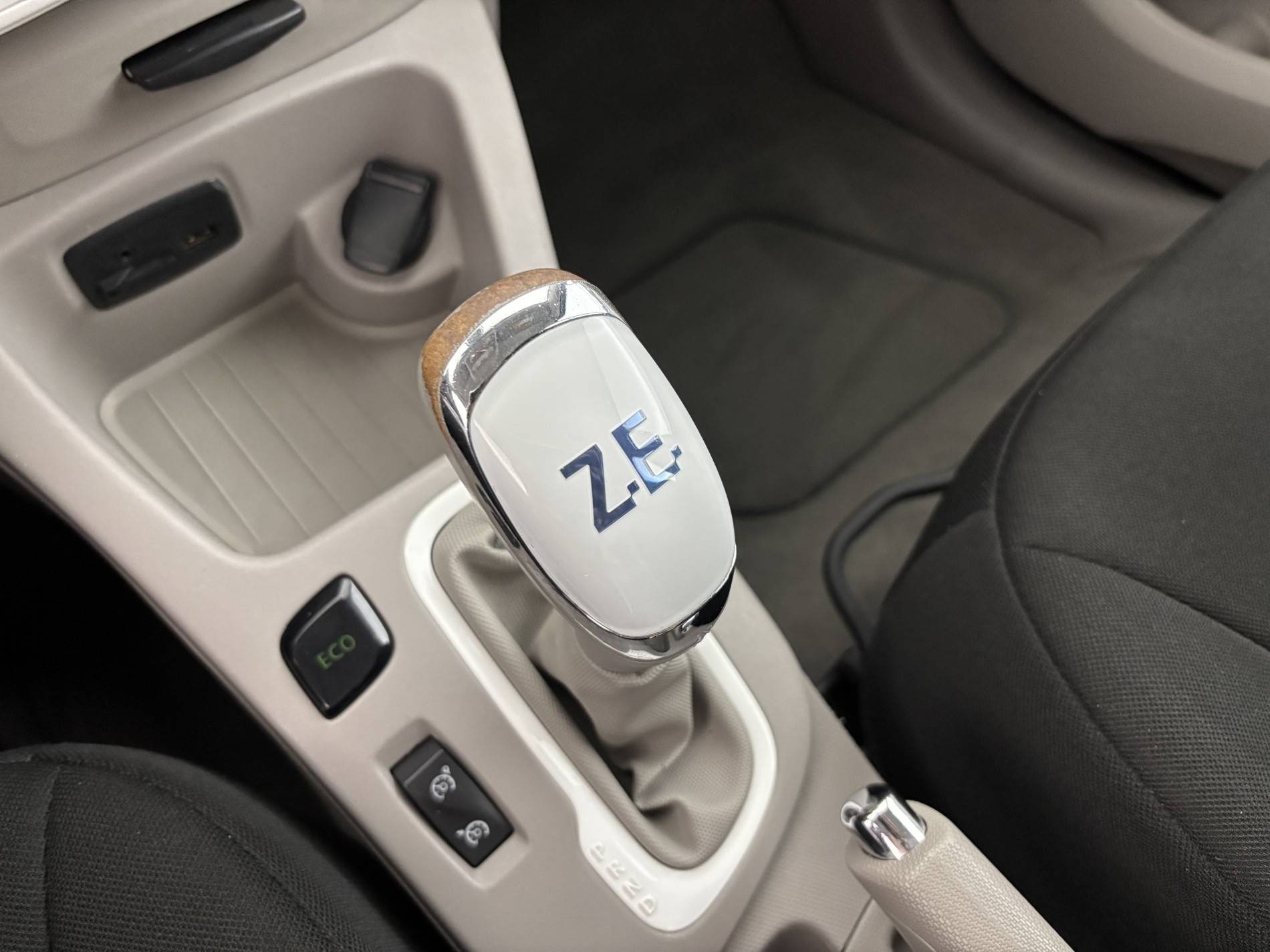 Vente en ligne Renault Zoé   ACHAT INTEGRAL au prix de 7 990 €