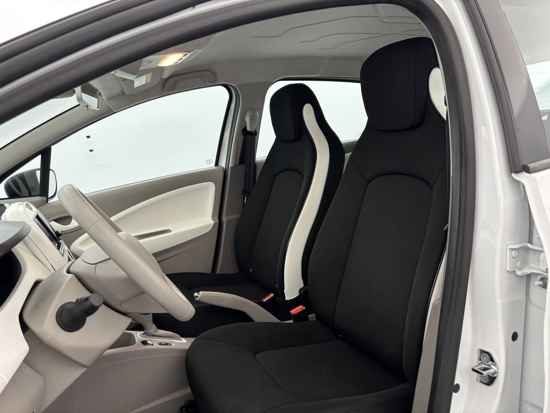 Vente en ligne Renault Zoé   ACHAT INTEGRAL au prix de 7 990 €