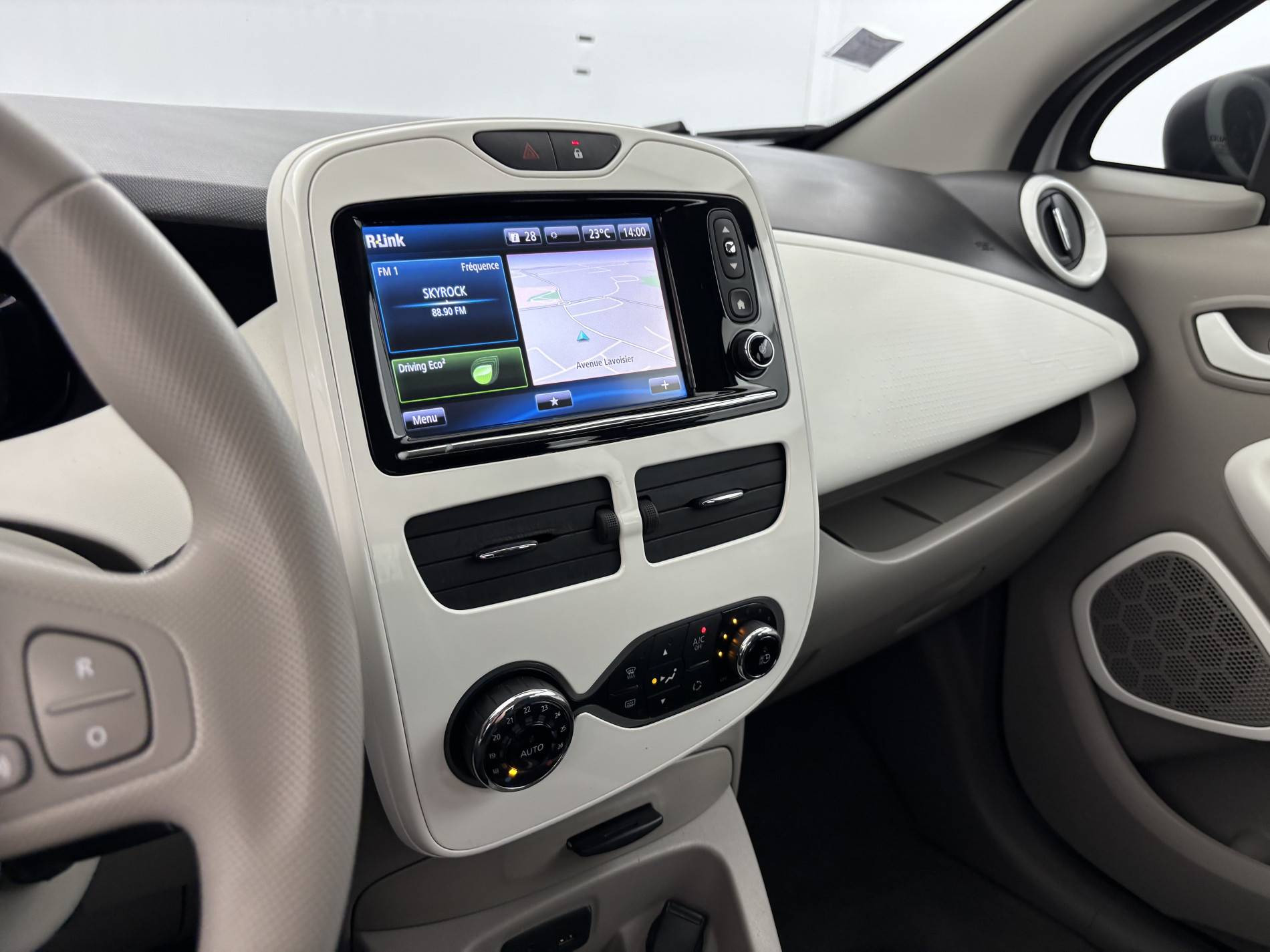 Vente en ligne Renault Zoé   ACHAT INTEGRAL au prix de 7 990 €