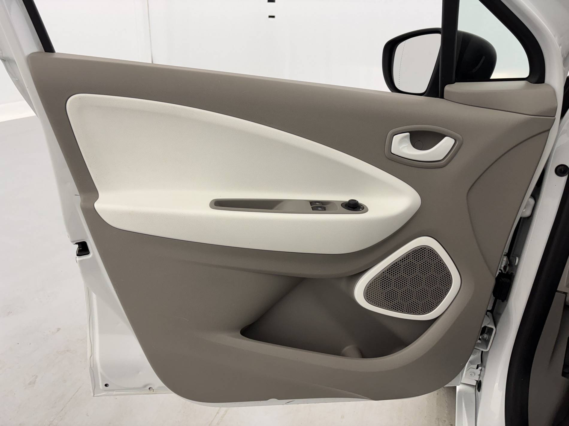 Vente en ligne Renault Zoé   ACHAT INTEGRAL au prix de 7 990 €