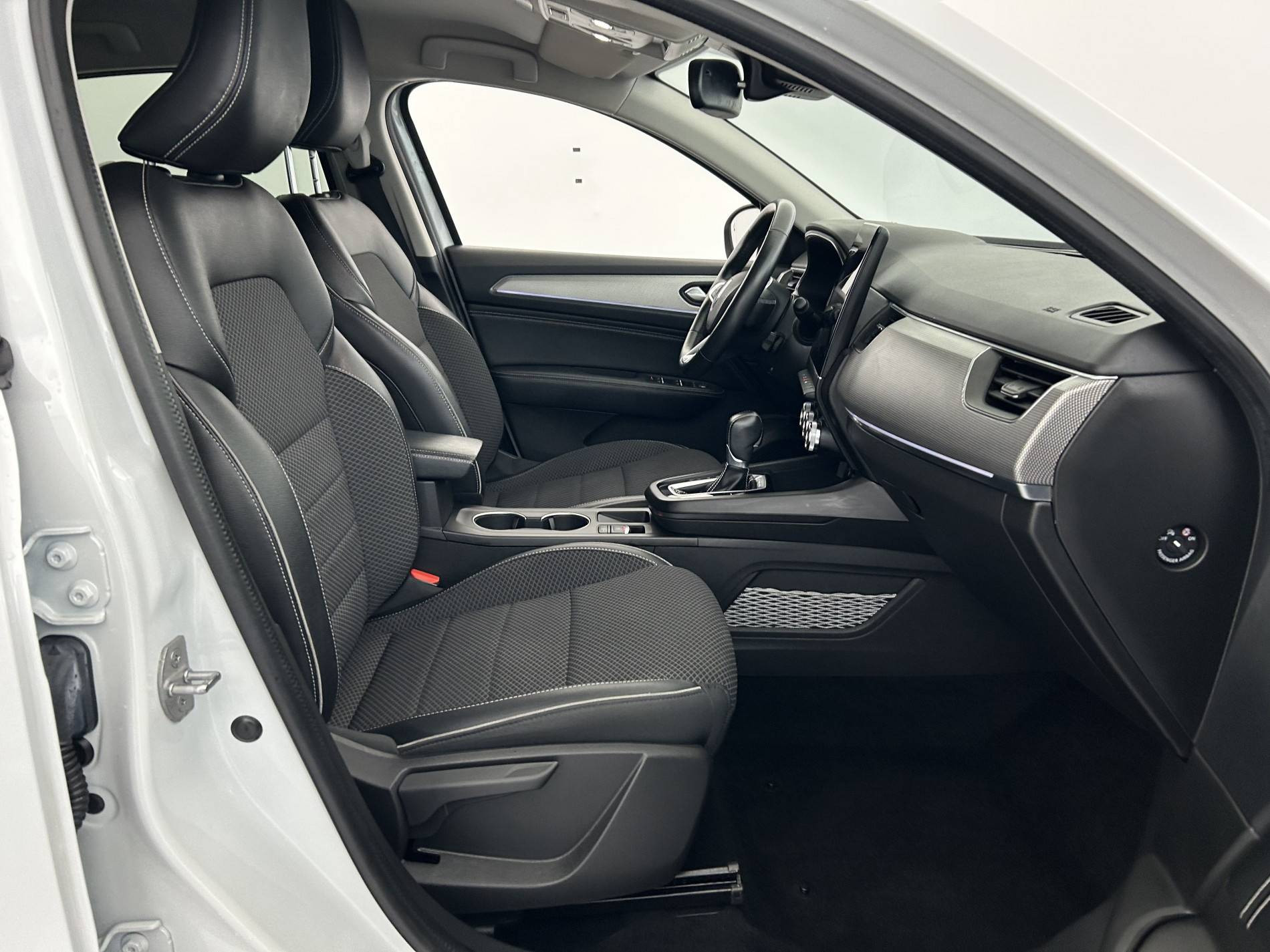 Vente en ligne Renault Arkana  E-Tech 145 - 21B au prix de 21 490 €