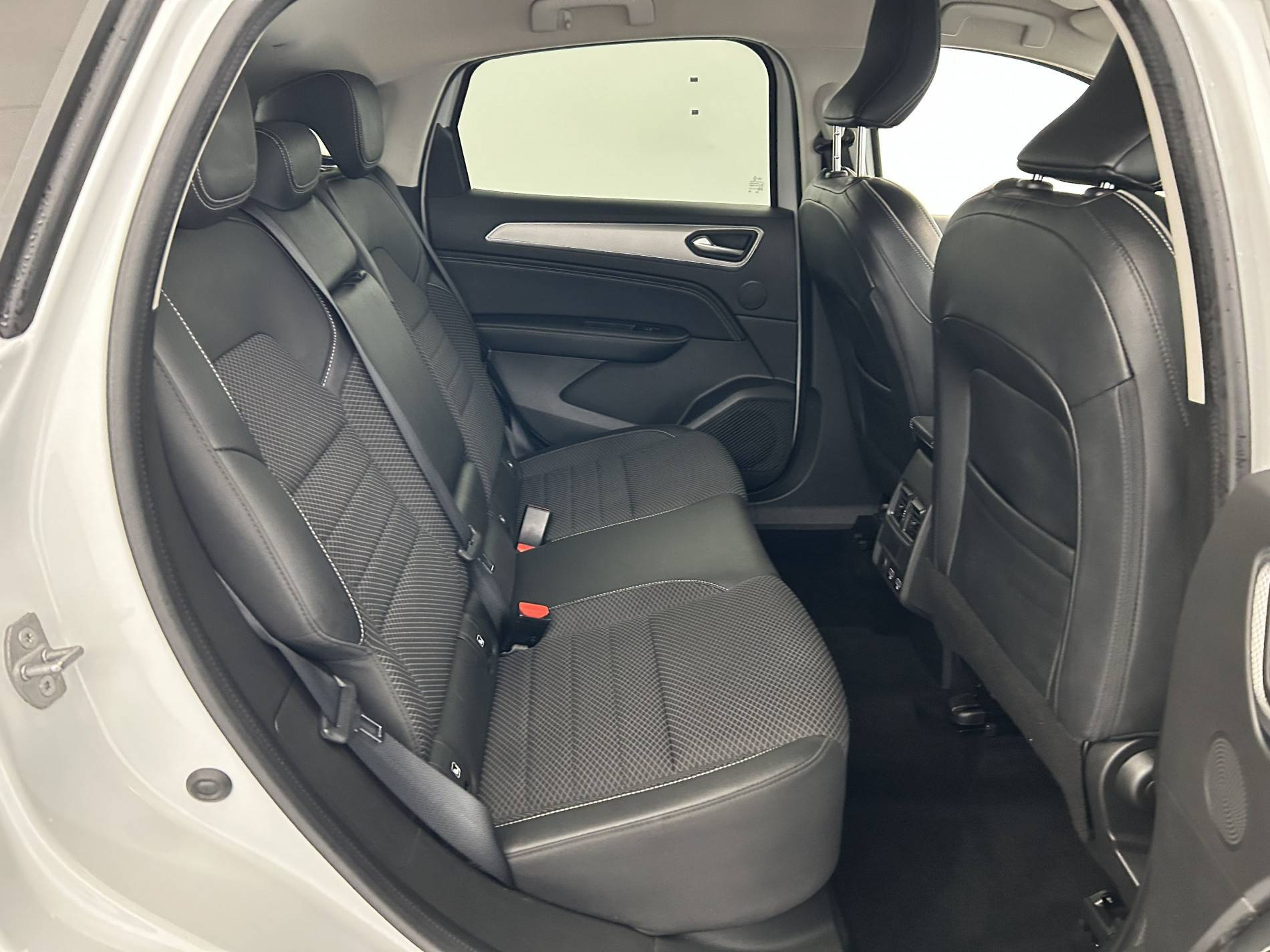 Vente en ligne Renault Arkana  E-Tech 145 - 21B au prix de 21 490 €