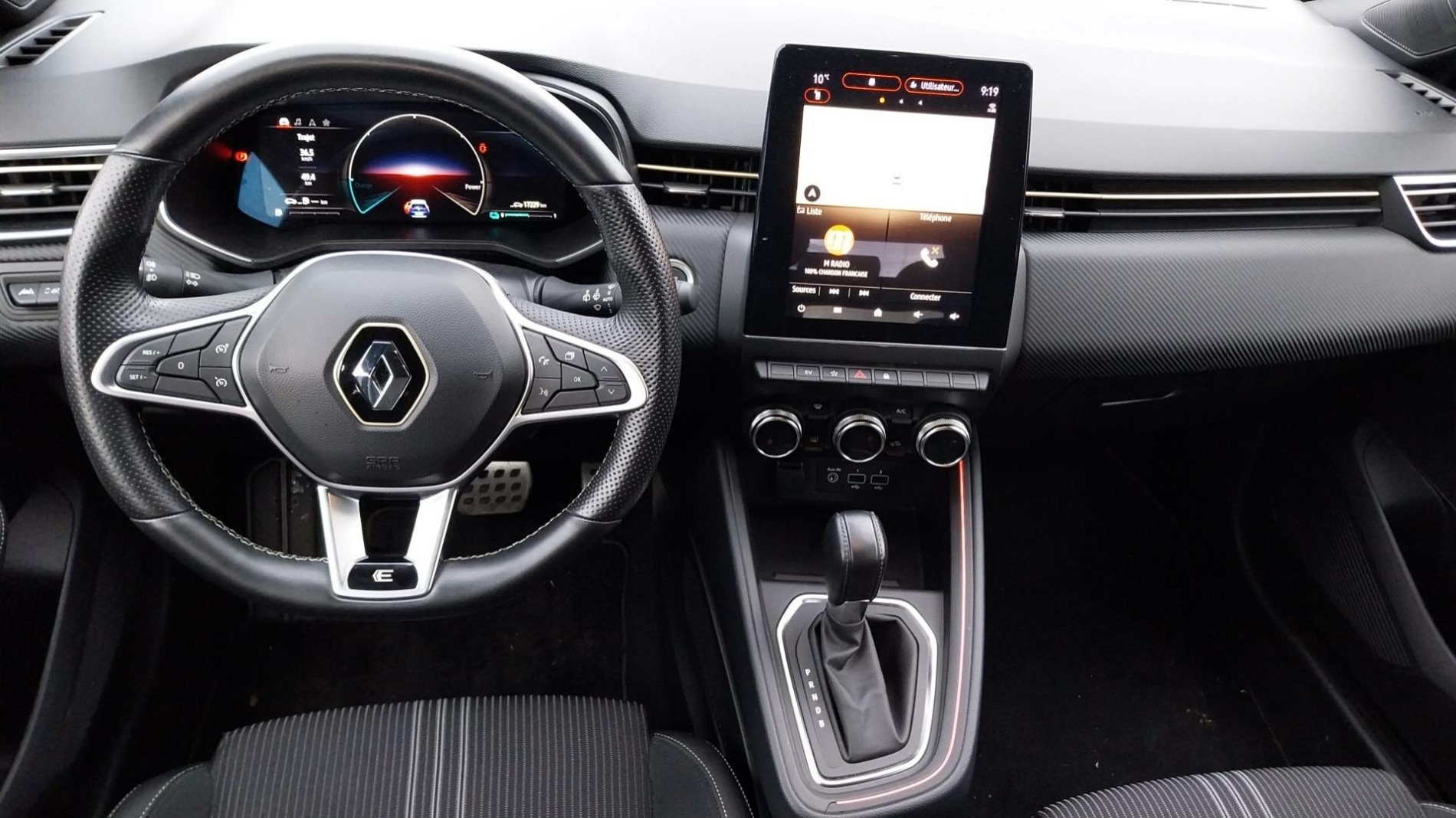Vente en ligne Renault Clio 5 Clio E-Tech hybride 145 au prix de 19 990 €