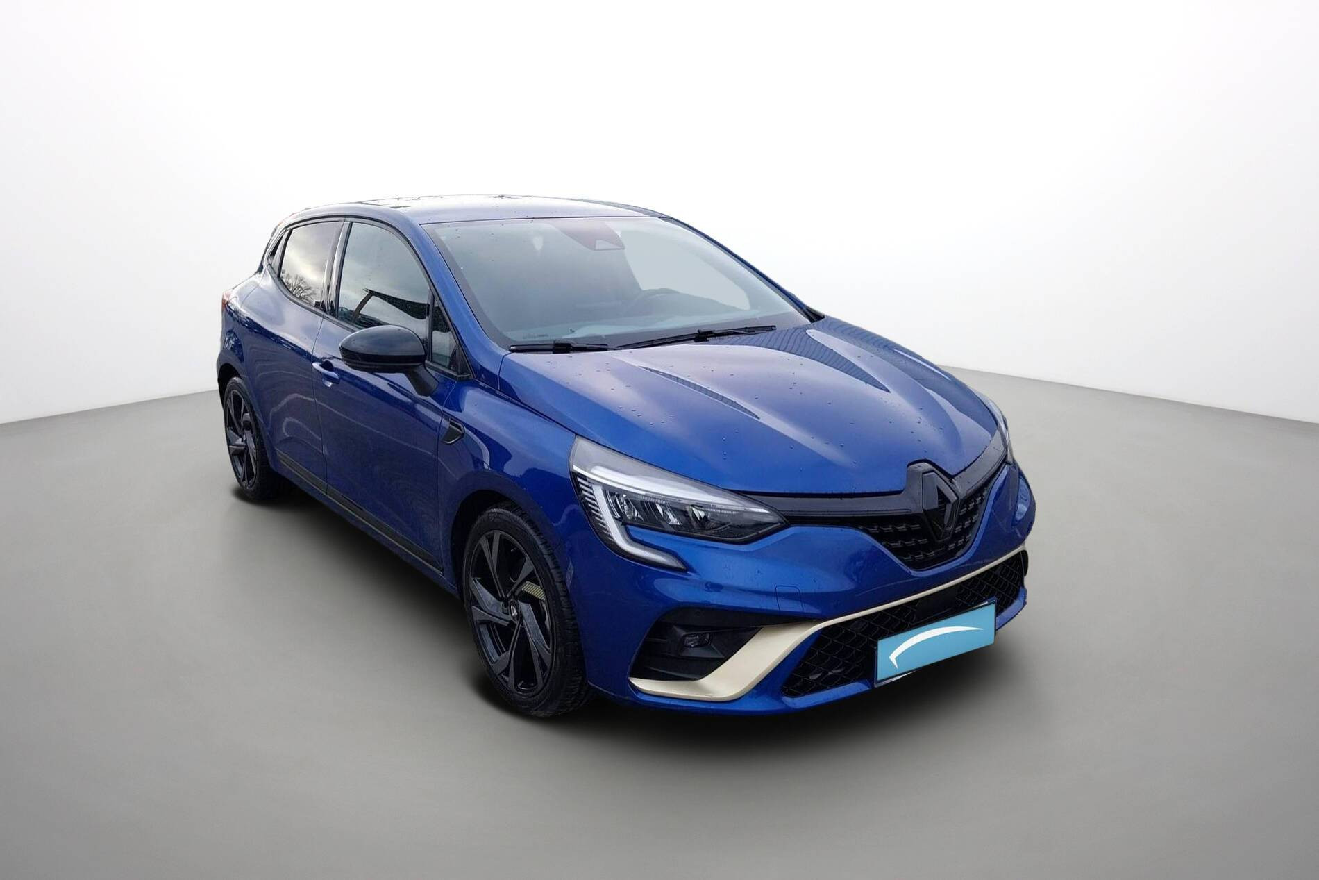 Vente en ligne Renault Clio 5 Clio E-Tech hybride 145 au prix de 19 990 €