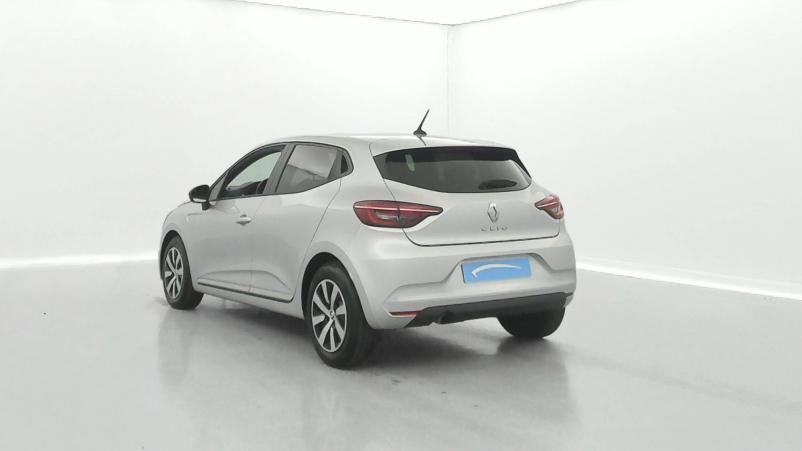 Vente en ligne Renault Clio 5 Clio Blue dCi 100 au prix de 17 490 €