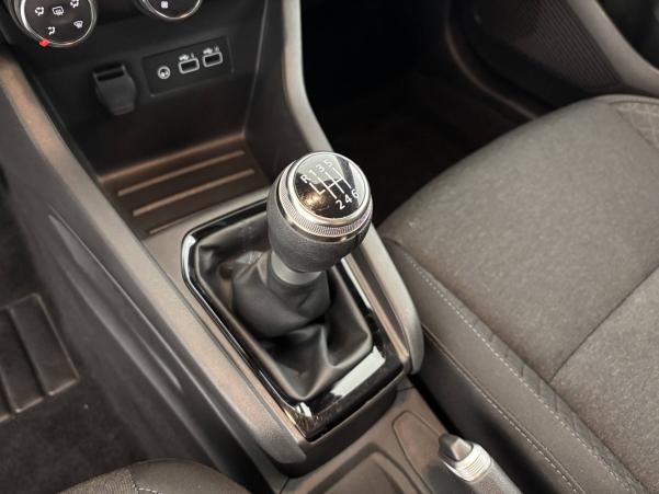 Vente en ligne Renault Clio 5 Clio TCe 90 au prix de 15 990 €