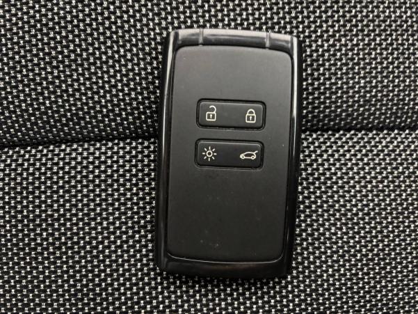 Vente en ligne Renault Captur  TCe 140 - 21 au prix de 17 990 €