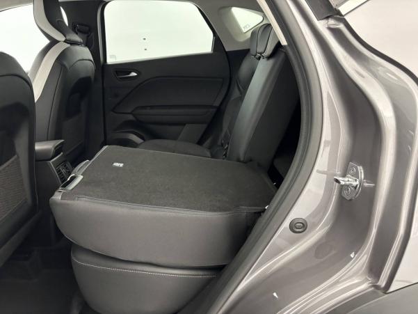 Vente en ligne Renault Captur  TCe 140 - 21 au prix de 17 990 €