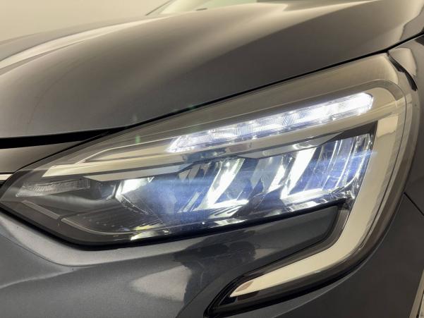 Vente en ligne Renault Clio 5 Clio E-Tech 140 - 21N au prix de 16 490 €