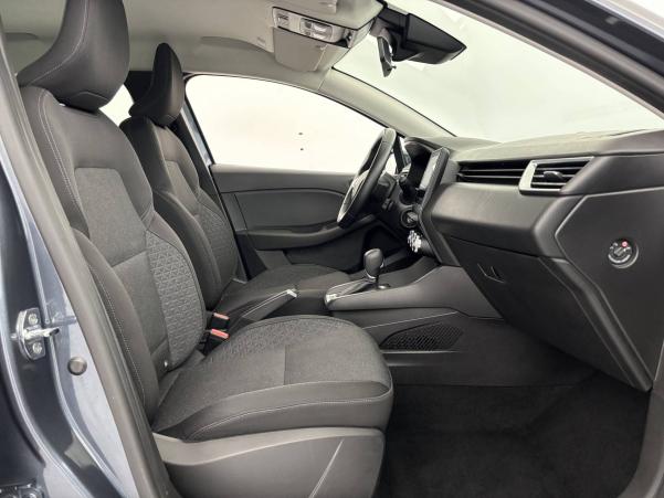 Vente en ligne Renault Clio 5 Clio E-Tech 140 - 21N au prix de 16 490 €