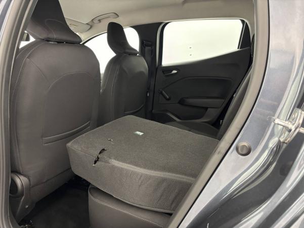 Vente en ligne Renault Clio 5 Clio E-Tech 140 - 21N au prix de 16 490 €