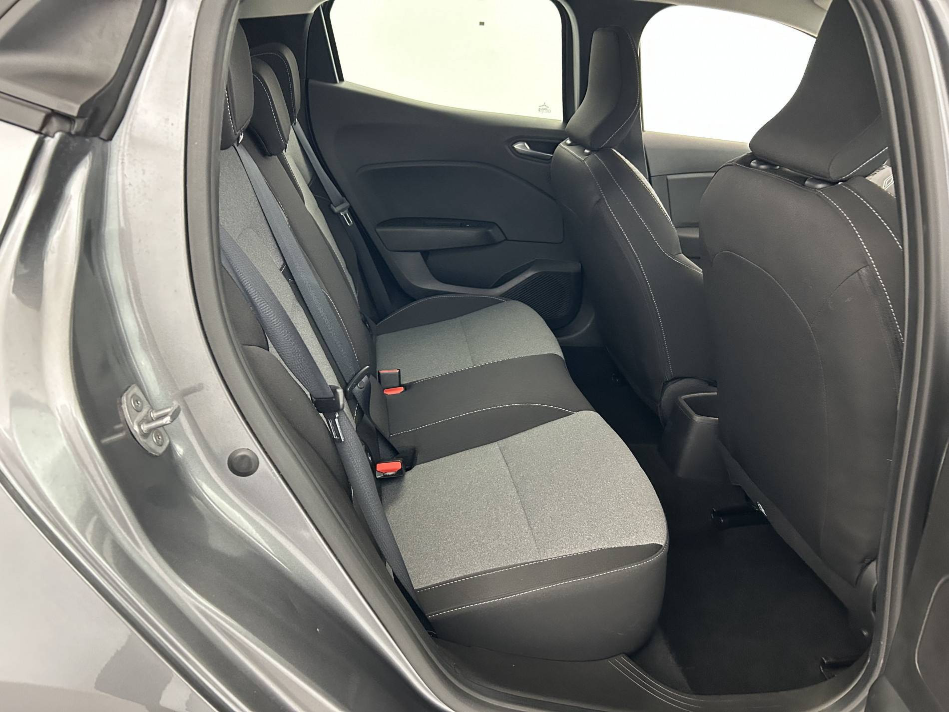 Vente en ligne Renault Clio 5 Clio Blue dCi 100 ch GSR2 au prix de 19 490 €