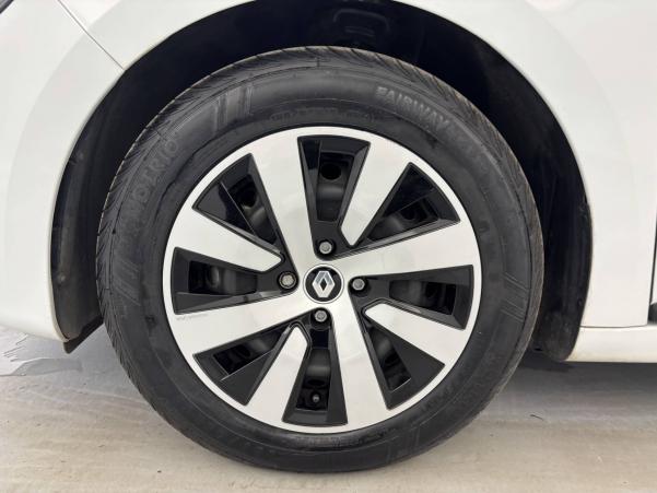 Vente en ligne Renault Clio 5 Clio E-Tech full hybrid 145 au prix de 18 590 €