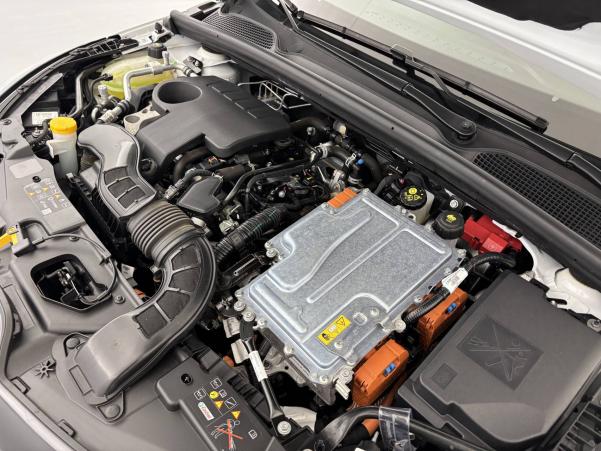 Vente en ligne Renault Clio 5 Clio E-Tech full hybrid 145 au prix de 18 590 €