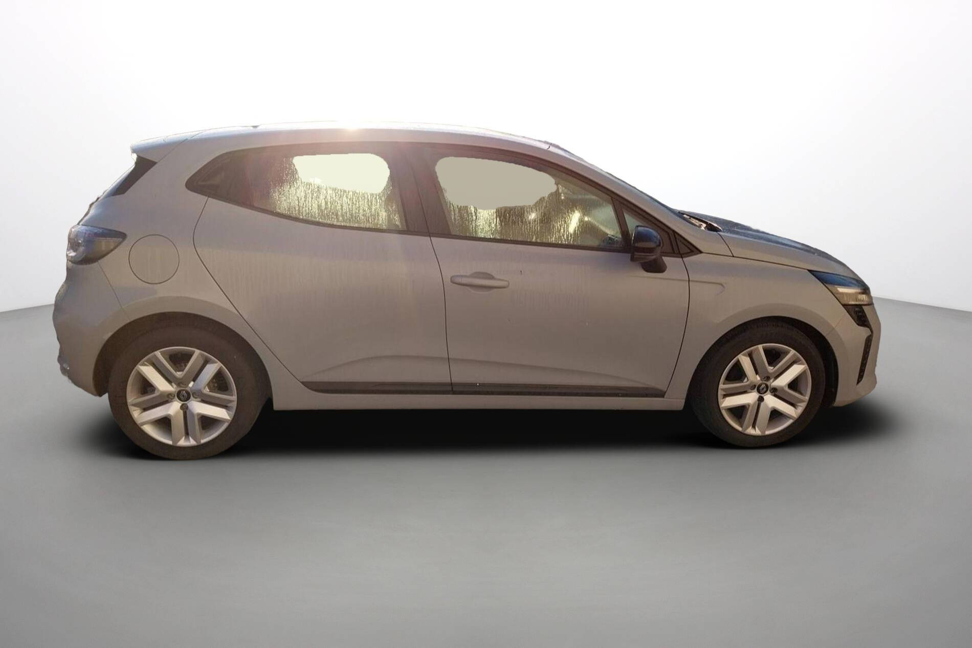 Vente en ligne Renault Clio 5 Clio TCe 90 au prix de 15 990 €