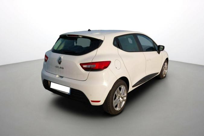 Vente en ligne Renault Clio 4 Clio TCe 90 E6C au prix de 12 990 €