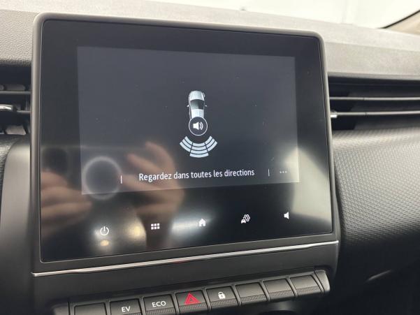 Vente en ligne Renault Clio 5 Clio E-Tech 140 - 21N au prix de 16 500 €