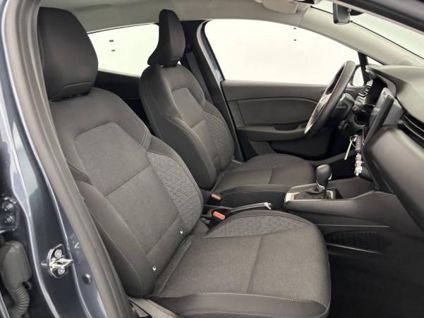 Vente en ligne Renault Clio 5 Clio E-Tech 140 - 21N au prix de 16 500 €