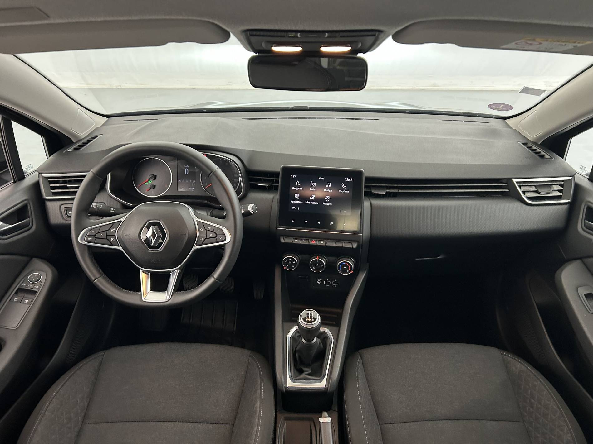 Vente en ligne Renault Clio 5 Clio TCe 100 au prix de 14 490 €