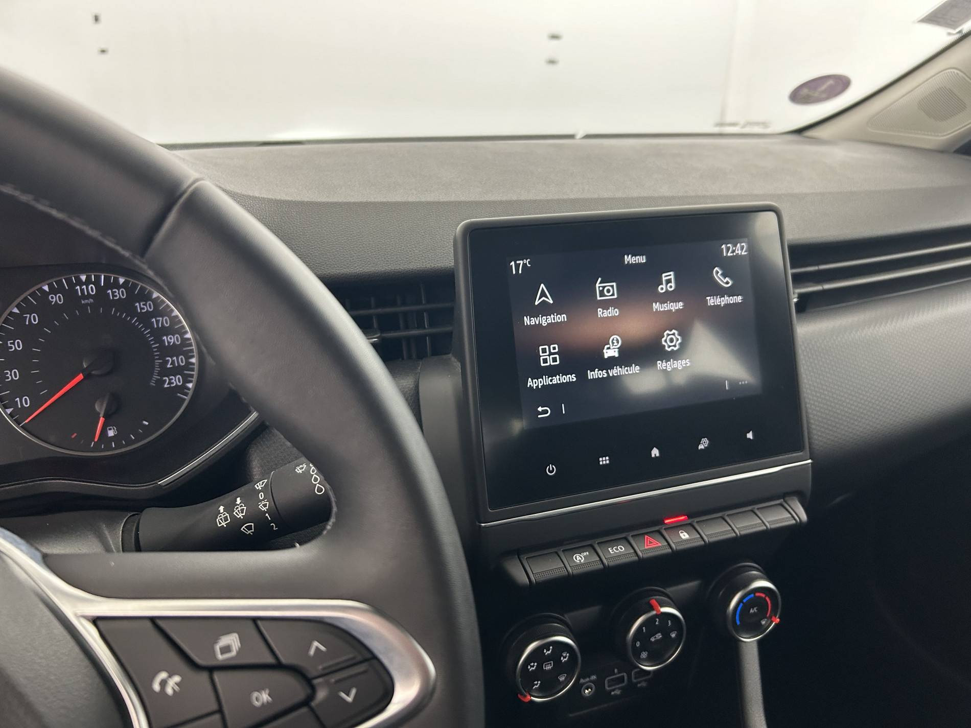 Vente en ligne Renault Clio 5 Clio TCe 100 au prix de 14 490 €