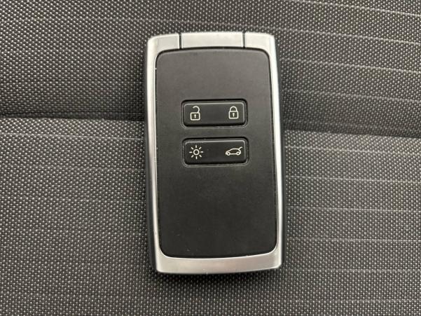 Vente en ligne Renault Arkana  E-Tech 145 au prix de 19 900 €