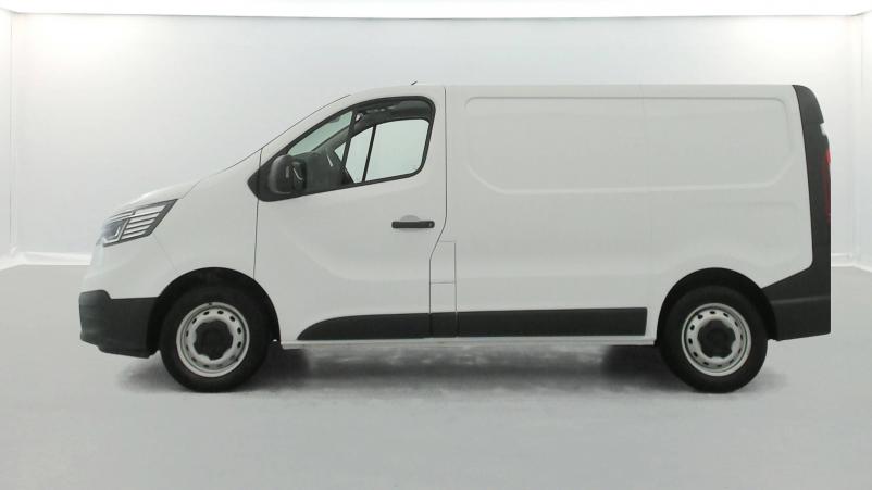 Vente en ligne Renault Trafic 3 Fourgon TRAFIC FGN L1H1 3000 KG BLUE DCI 130 au prix de 24 990 €