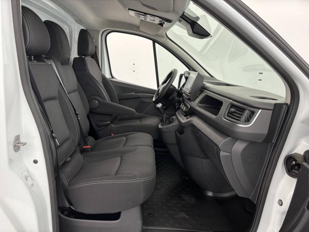 Vente en ligne Renault Trafic 3 Fourgon TRAFIC FGN L1H1 3000 KG BLUE DCI 130 au prix de 24 990 €