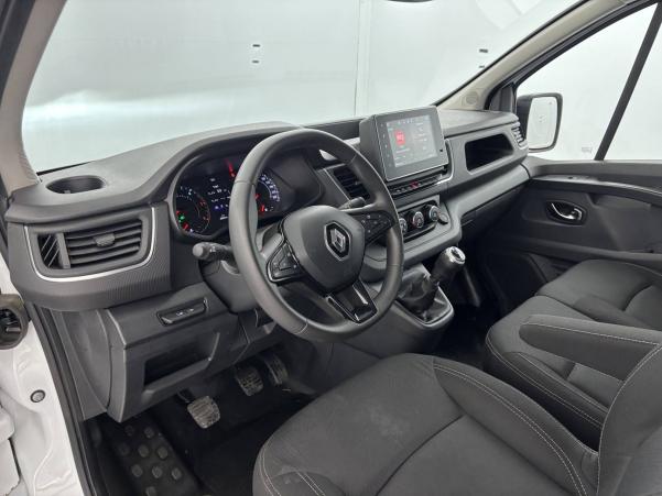 Vente en ligne Renault Trafic 3 Fourgon TRAFIC FGN L1H1 3000 KG BLUE DCI 130 au prix de 24 990 €