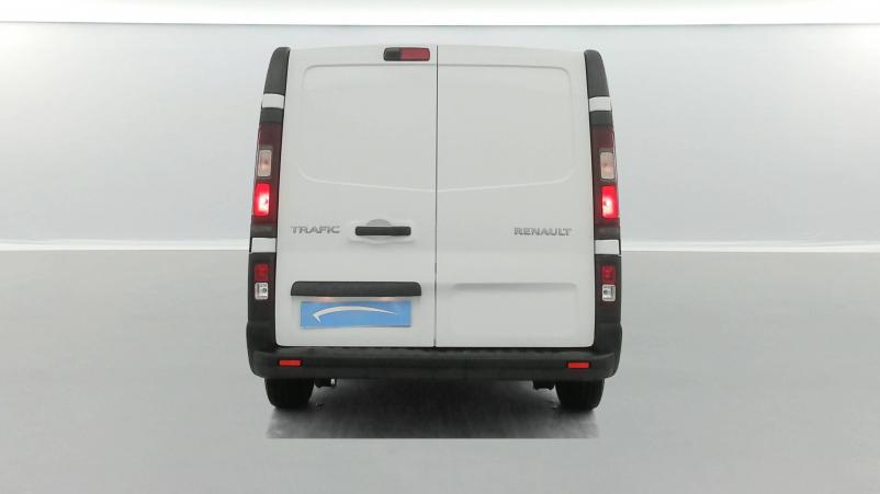 Vente en ligne Renault Trafic 3 Fourgon TRAFIC FGN L1H1 3000 KG BLUE DCI 130 au prix de 24 990 €