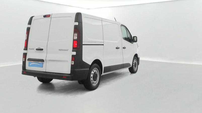 Vente en ligne Renault Trafic 3 Fourgon TRAFIC FGN L1H1 3000 KG BLUE DCI 130 au prix de 24 990 €
