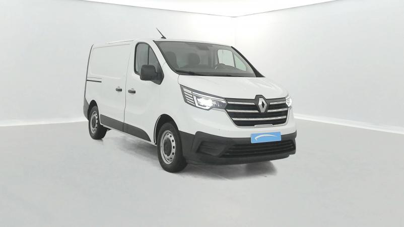 Vente en ligne Renault Trafic 3 Fourgon TRAFIC FGN L1H1 3000 KG BLUE DCI 130 au prix de 24 990 €