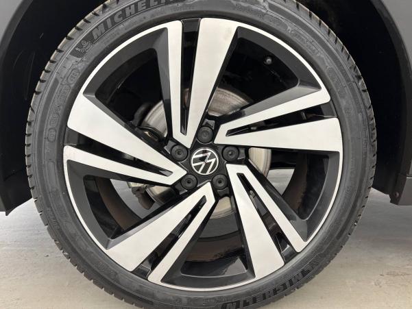 Vente en ligne Volkswagen T-Cross  1.0 TSI 110 Start/Stop BVM6 au prix de 19 990 €
