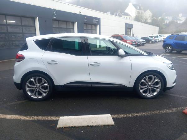 Vente en ligne Renault Scenic 4 Scenic Blue dCi 120 EDC au prix de 16 990 €