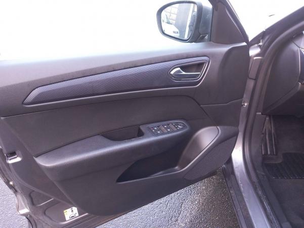 Vente en ligne Renault Arkana  TCe 140 EDC - 22 au prix de 21 990 €