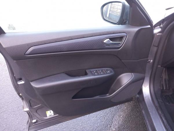 Vente en ligne Renault Arkana  TCe 140 EDC - 22 au prix de 21 990 €