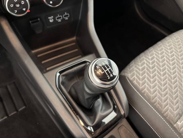 Vente en ligne Renault Clio 5 Clio TCe 90 au prix de 15 990 €