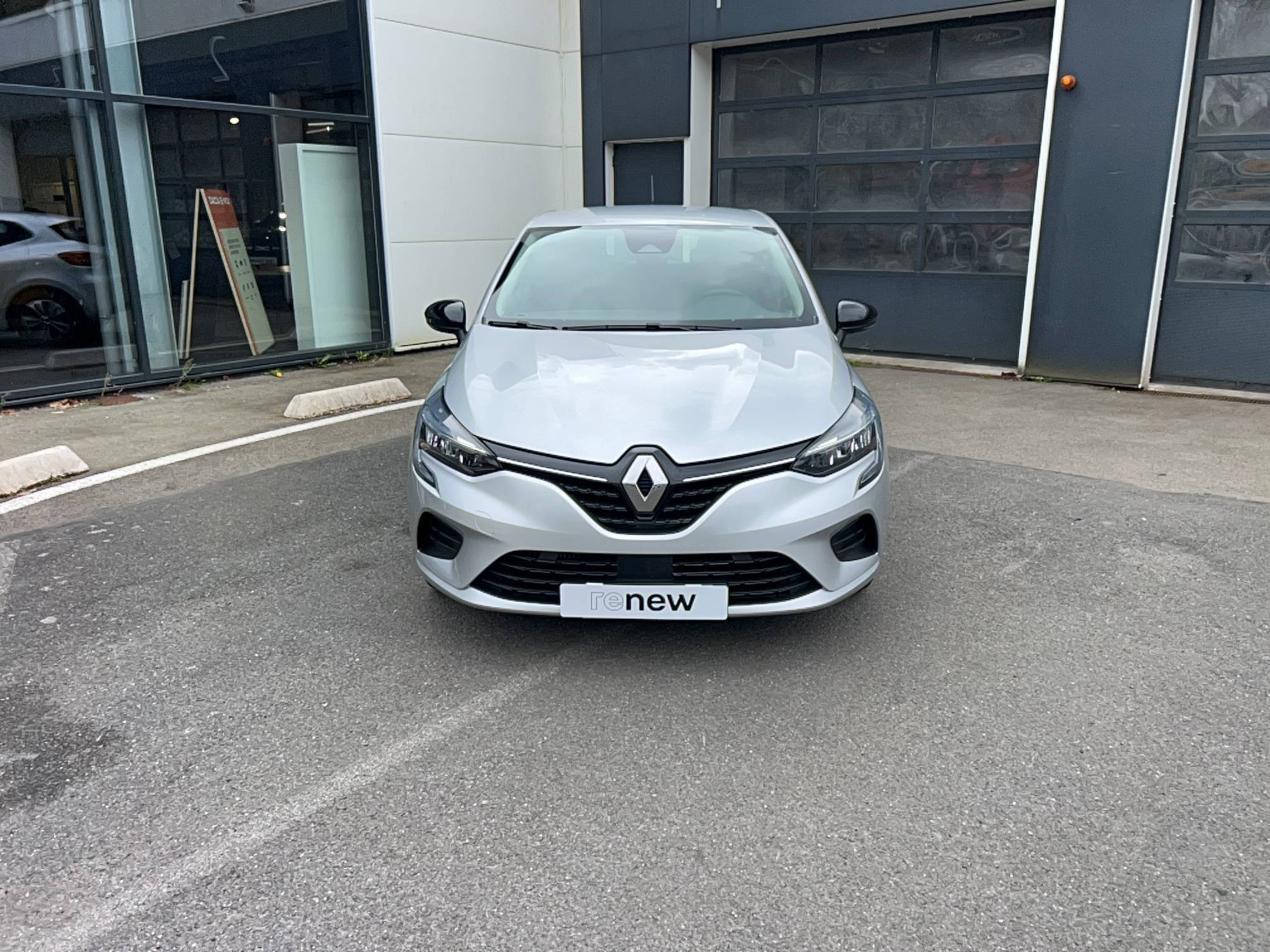 Vente en ligne Renault Clio 5 Clio TCe 90 au prix de 13 990 €