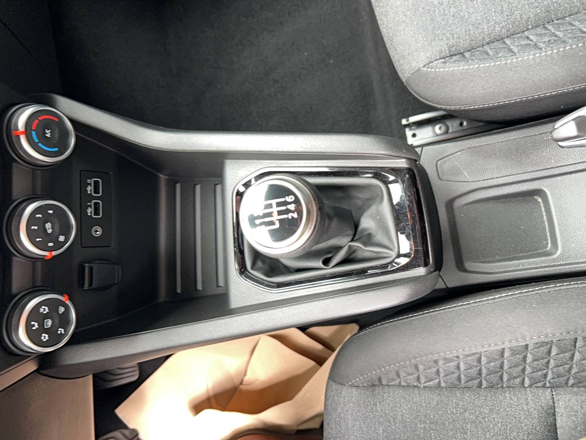 Vente en ligne Renault Clio 5 Clio TCe 90 au prix de 13 990 €